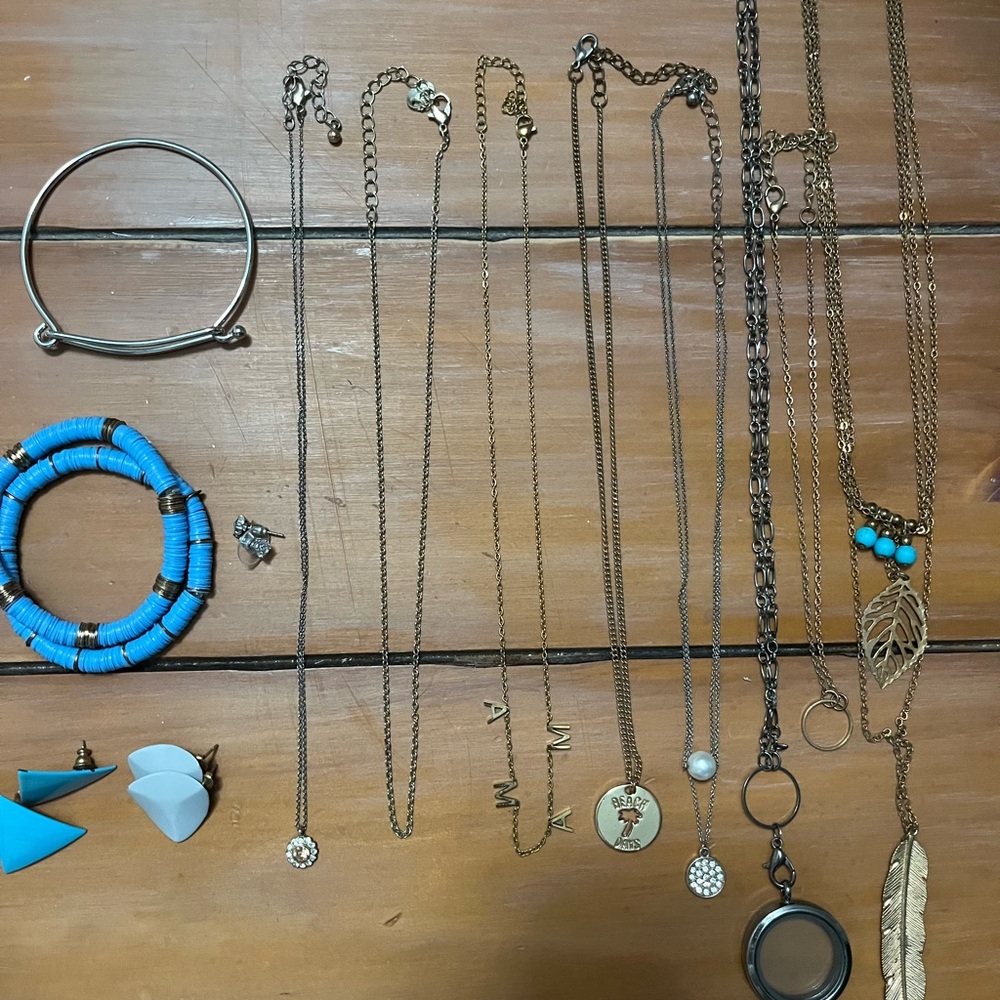 Elegant Mixed Metal Jewelry Set
